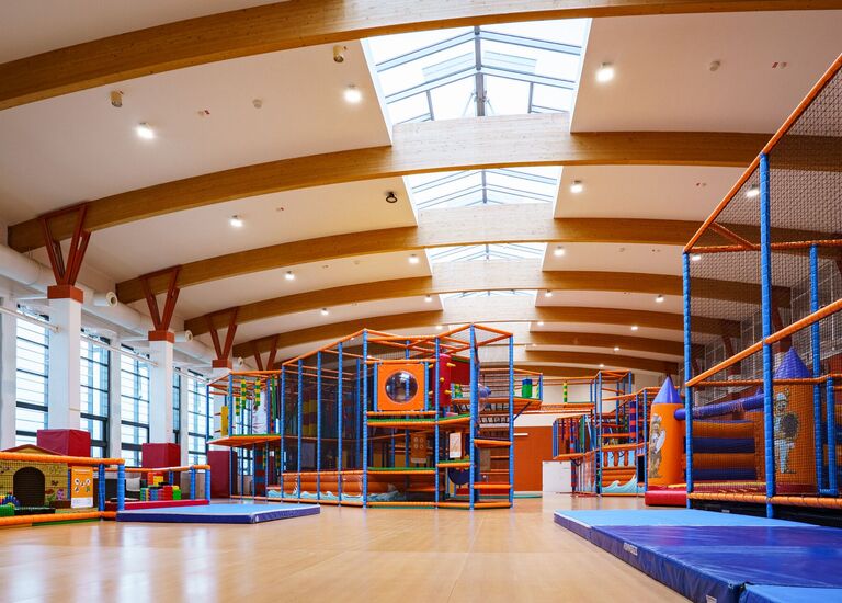 Aktiv-Hus Schatzinsel Kletterlandschaft